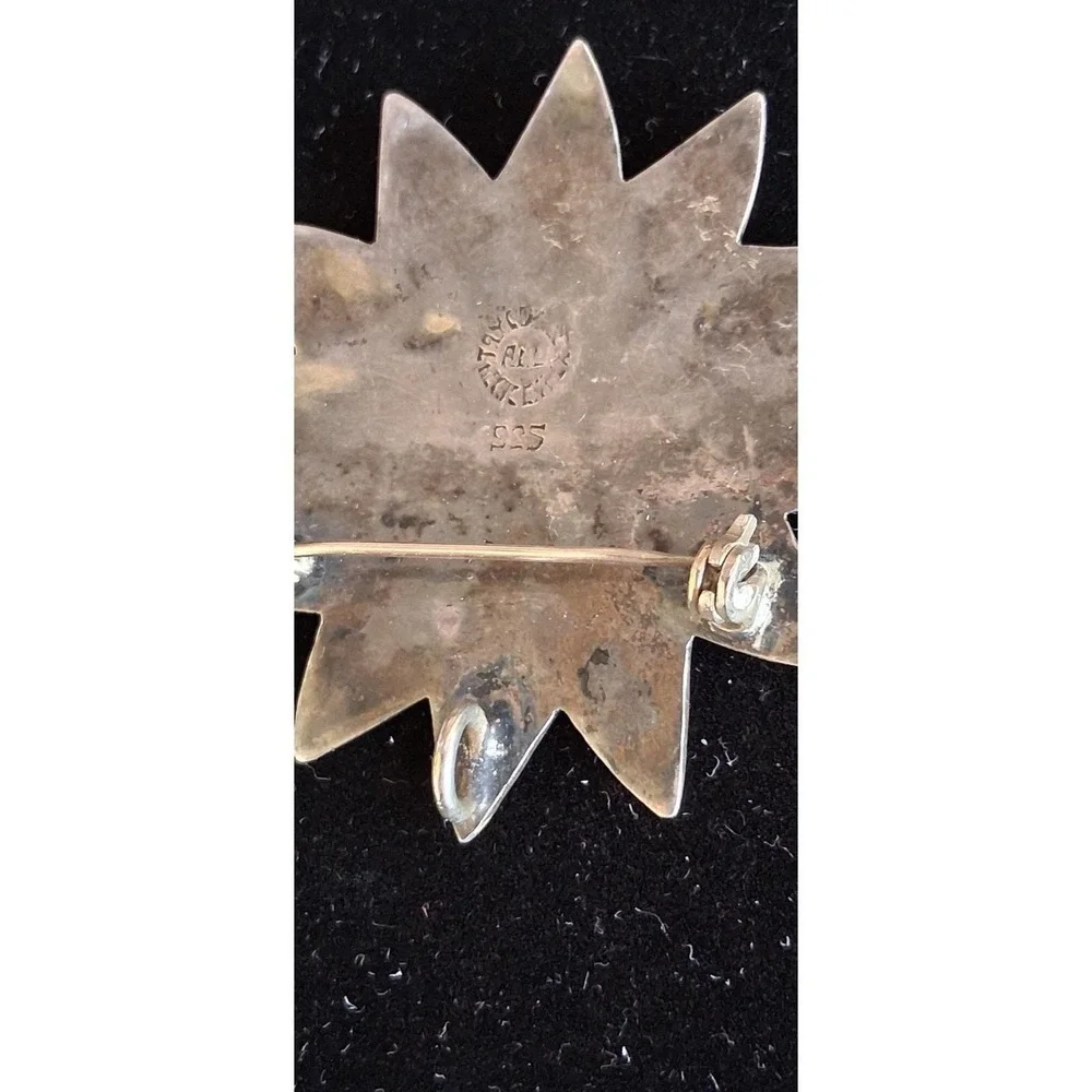 Sterling Silver Pinwheel Brooch/pendan Inlaid of Black Onyx Iridescent Abalone